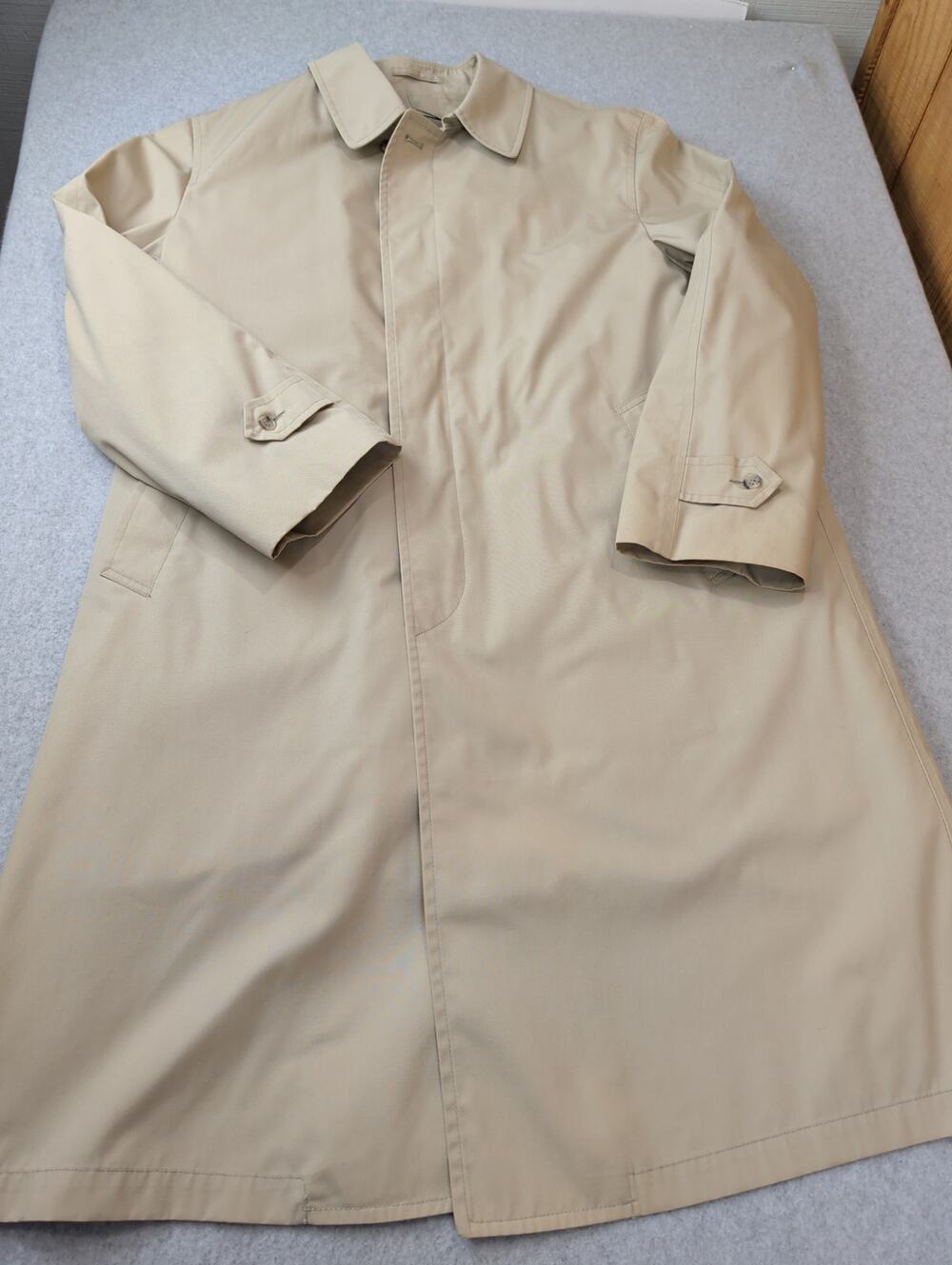 Vintage London Fog Maincoats Mens Trench Coat 44 Reg Faux Fur Zip Out Liner USA
